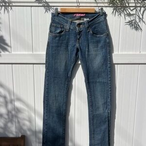 Vintage Levi’s Slouch Straight Low Rise 504 Jean